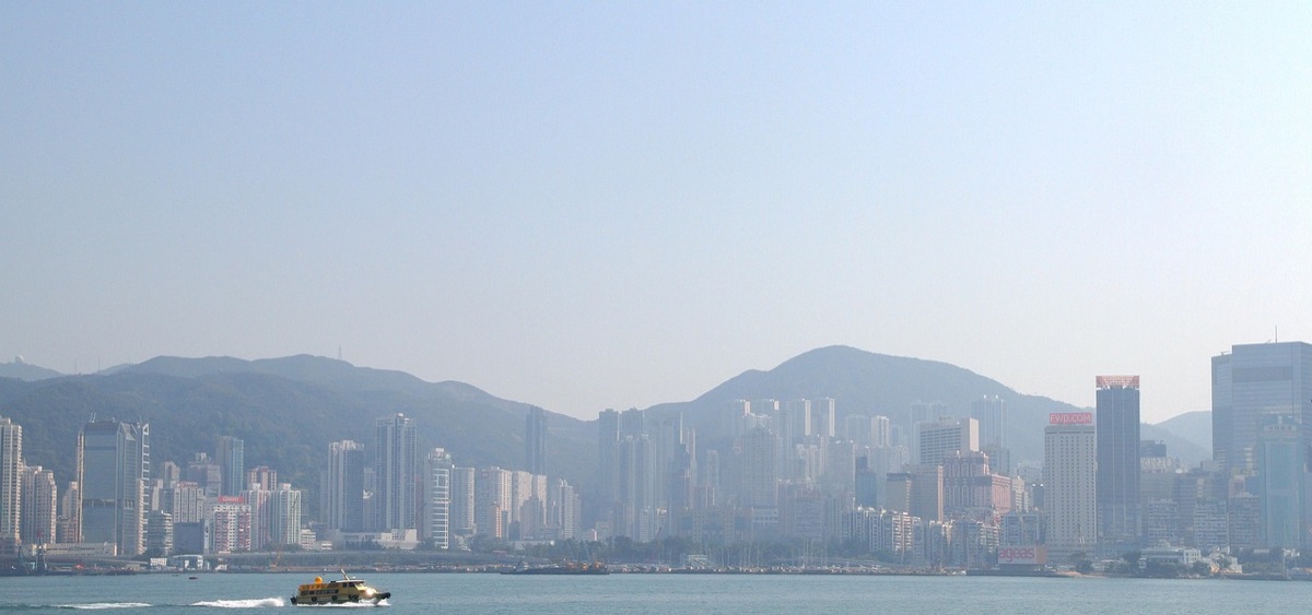Alborado de la isla Lantau: paisaje de Hong Kong